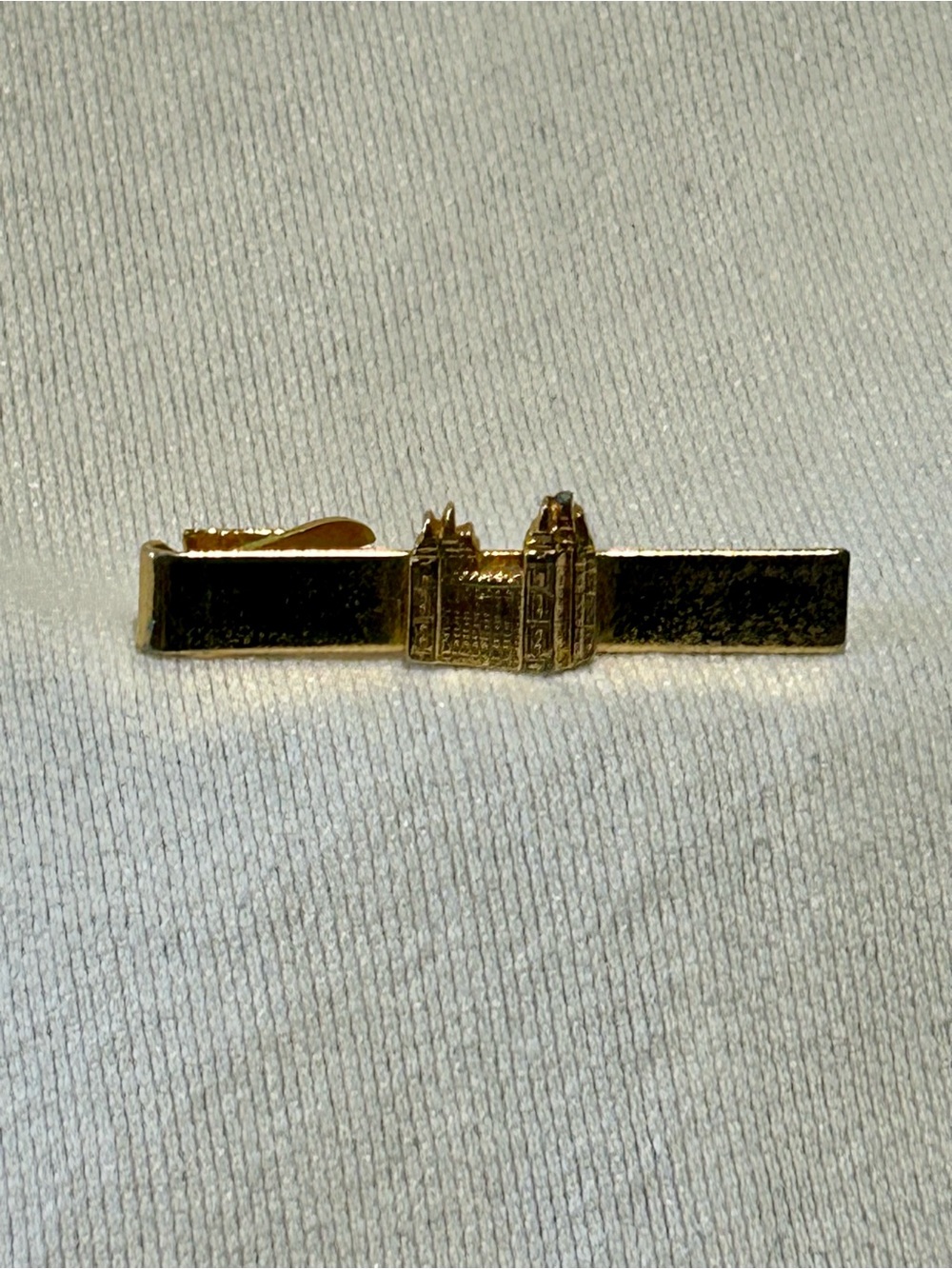Vintage Gold Tone Tie Clip, Castle/Tower Landmark Design